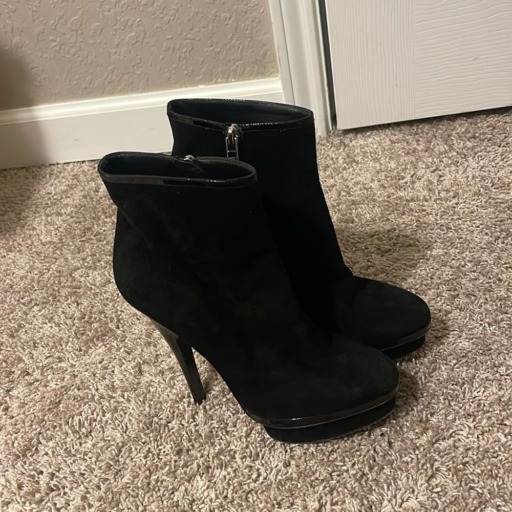 Yves Saint Laurent Black Suede Platform boot heels
Size 37 1/2 EU SIZE 6 US